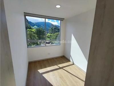 Apartamento de 2 alcobas en venta en Las Lomitas, Sabaneta, 60 m² · foto 9 de 11