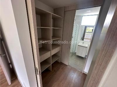 Apartamento de 2 alcobas en venta en Las Lomitas, Sabaneta, 60 m² · foto 11 de 11