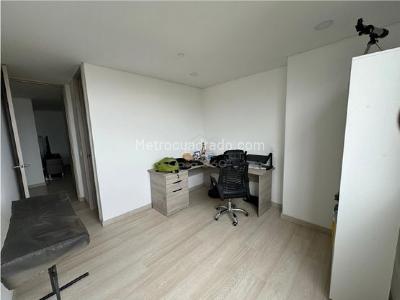 Apartamento de 3 alcobas en venta en Loma De Los Mesa, Envigado, 161 m² · foto 7 de 19