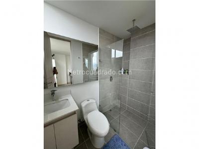 Apartamento de 3 alcobas en venta en Loma De Los Mesa, Envigado, 161 m² · foto 9 de 19
