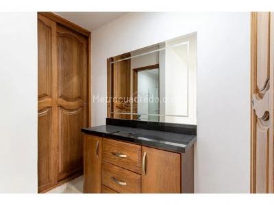 Apartamento en venta en La Floresta, Medellín · foto 6 de 19