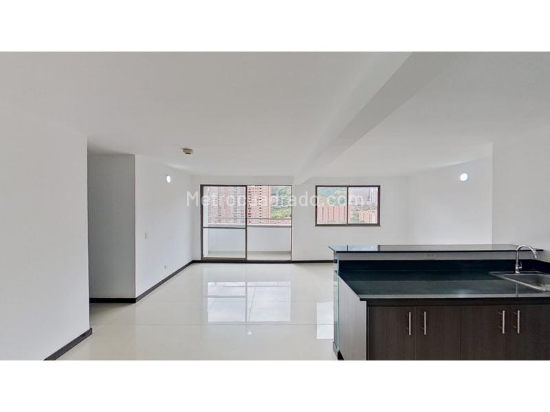 Piso – Bello - Vista 2