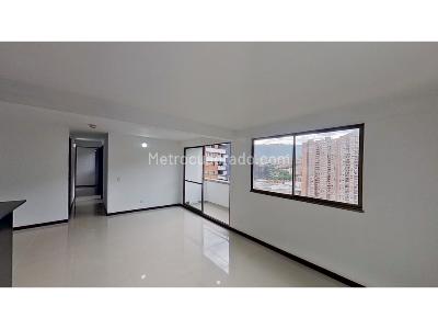 Apartamento de 3 alcobas en venta en Niquia, Bello, 76 m² · foto 3 de 20