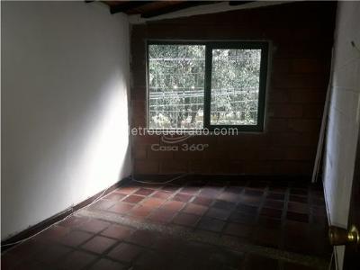 Casa de 3 alcobas en venta en El Velodromo, Medellín, 148 m² · foto 4 de 13