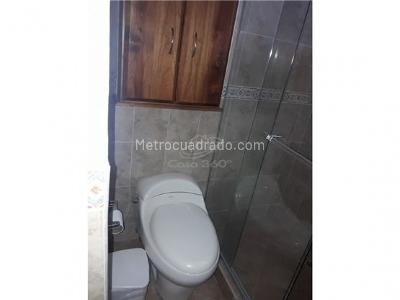 Casa de 3 alcobas en venta en El Velodromo, Medellín, 148 m² · foto 9 de 13