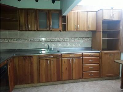 Casa de 3 alcobas en venta en El Velodromo, Medellín, 148 m² · foto 11 de 13