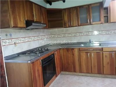 Casa de 3 alcobas en venta en El Velodromo, Medellín, 148 m² · foto 12 de 13