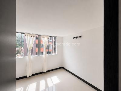 Apartamento de 2 alcobas en venta en Aralias, Bello, 41 m² · foto 9 de 17
