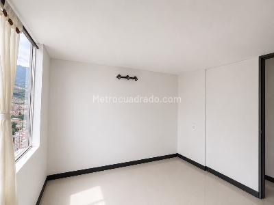 Apartamento de 2 alcobas en venta en Aralias, Bello, 41 m² · foto 10 de 17