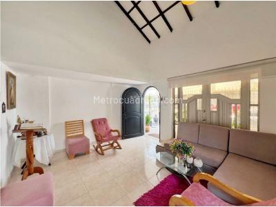 Casa de 4 alcobas en venta en Manga, Cartagena, 225 m² · foto 3 de 8