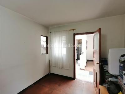 Casa de 5 alcobas en venta en Santa Lucia, Bogotá, 110 m² · foto 13 de 20