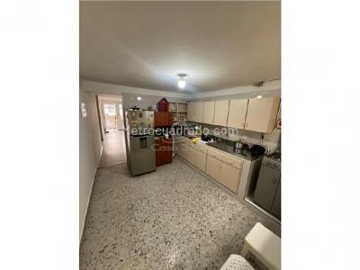 Casa de 3 alcobas en venta en Guayabal, Medellín, 99 m² · foto 12 de 16