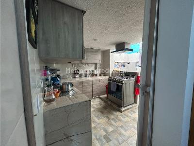 Casa de 5 alcobas en venta en Zona Centro, Tunja, 283 m² · foto 3 de 11