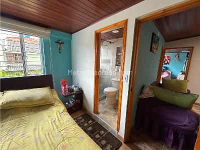 Casa de 5 alcobas en venta en Zona Centro, Tunja, 283 m² · foto 9 de 11