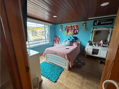 Casa de 5 alcobas en venta en Zona Centro, Tunja, 283 m² · foto 10 de 11