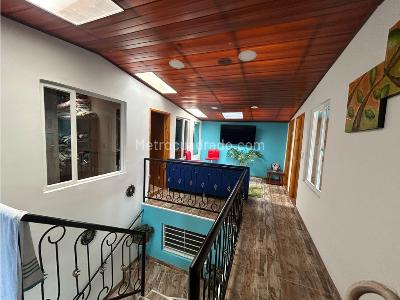 Casa de 5 alcobas en venta en Zona Centro, Tunja, 283 m² · foto 11 de 11