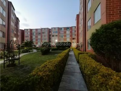 Apartamento de 3 alcobas en venta en Ciudad Latina, Soacha, 55 m² · foto 19 de 20