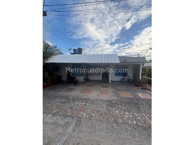 Casa de 3 alcobas en venta en Amborco, Neiva, 162 m² · foto 2 de 20