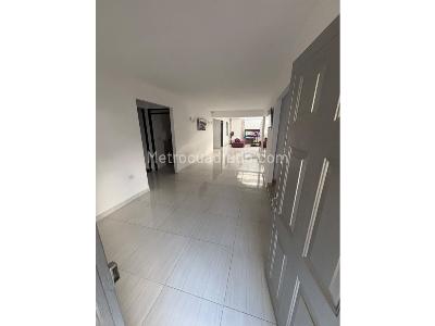 Casa de 3 alcobas en venta en Amborco, Neiva, 162 m² · foto 3 de 20