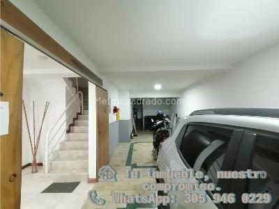 Casa de 5 alcobas en venta en Cataluña, Bogotá, 480 m² · foto 9 de 20
