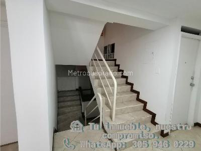 Casa de 5 alcobas en venta en Cataluña, Bogotá, 480 m² · foto 13 de 20