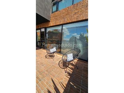 Apartamento de 2 alcobas en arriendo en Los Rosales, Bogotá, 145 m² · foto 9 de 10