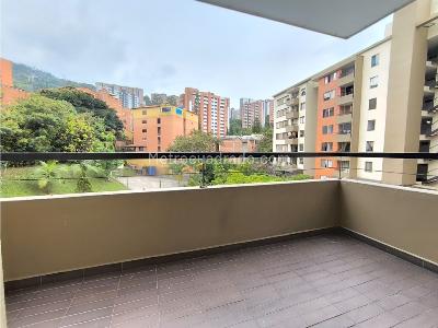 Apartamento de 3 alcobas en venta en El Trianon, Envigado, 65 m² · foto 2 de 20