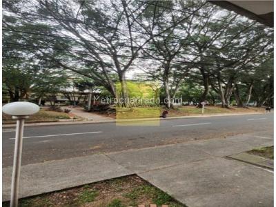 Apartamento de 3 alcobas en venta en Sector Simon Bolivar, Medellín, 80 m² · foto 2 de 14