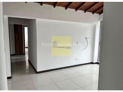 Apartamento en venta en Loma De Los Bernal, Medellín · foto 7 de 17