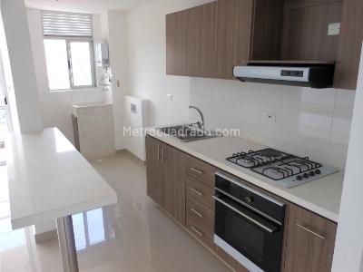 Apartamento de 3 alcobas en venta en Cabañas, Bello, 78 m² · foto 4 de 20