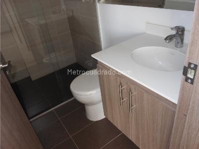 Apartamento de 3 alcobas en venta en Cabañas, Bello, 78 m² · foto 7 de 20