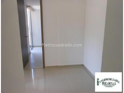Apartamento de 3 alcobas en venta en Cabañas, Bello, 78 m² · foto 11 de 20