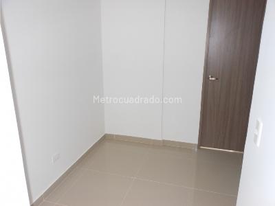 Apartamento de 3 alcobas en venta en Cabañas, Bello, 78 m² · foto 14 de 20
