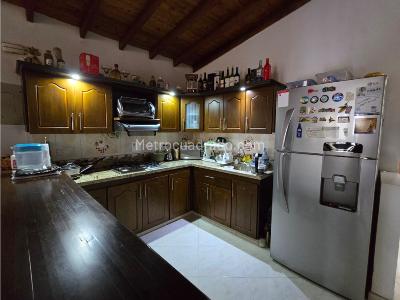 Apartamento de 4 alcobas en venta en Cabañas, Bello, 110 m² · foto 5 de 19