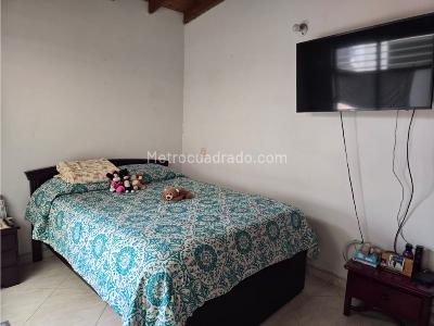 Apartamento de 4 alcobas en venta en Cabañas, Bello, 110 m² · foto 15 de 19