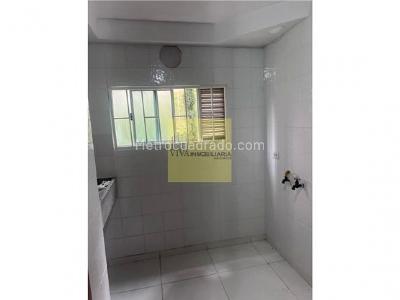 Apartamento de 3 alcobas en venta en Madera, Bello, 56 m² · foto 3 de 19