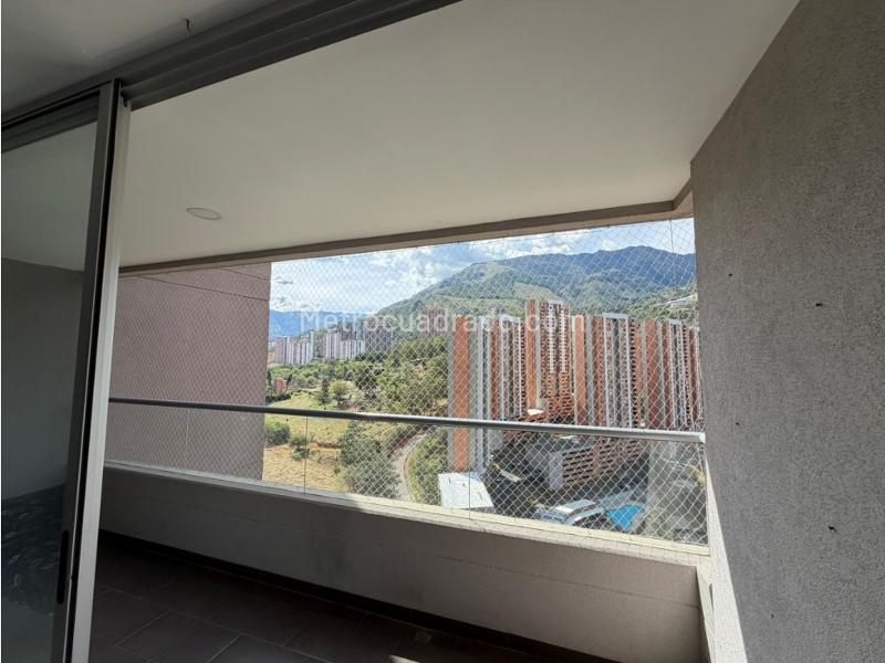 Piso – Bello - Vista 3