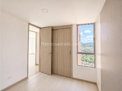 Apartamento de 3 alcobas en venta en Niquia, Bello, 92 m² · foto 13 de 20
