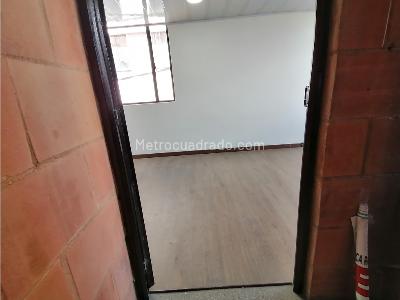 Apartamento de 3 alcobas en venta en Soacha, Soacha, 44 m² · foto 3 de 17