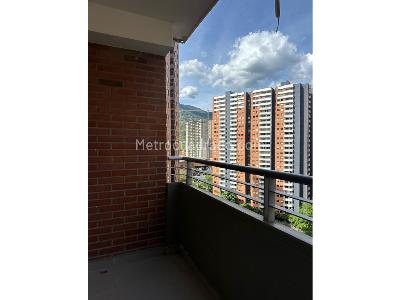 Apartamento de 3 alcobas en venta en Niquia, Bello, 92 m² · foto 8 de 11