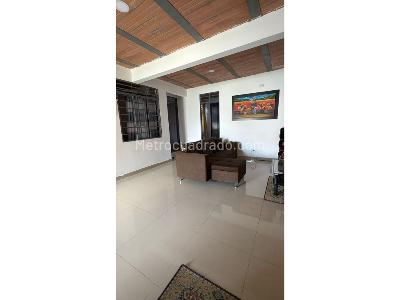 Casa de 5 alcobas en venta en El Tesoro, Neiva, 270 m² · foto 18 de 20