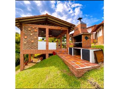 Casa de 3 alcobas en venta en Cerritos, Pereira, 400 m² · foto 5 de 7