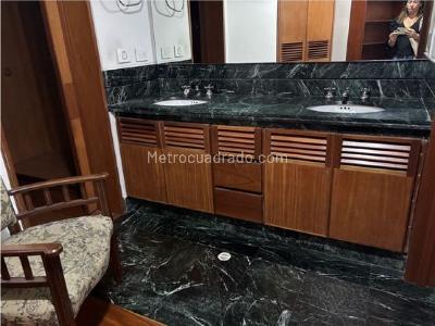 Apartamento en venta en Los Rosales, Bogotá · foto 12 de 13