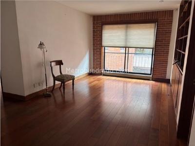 Apartamento en venta en Los Rosales, Bogotá · foto 2 de 13