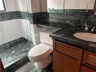 Apartamento en venta en Los Rosales, Bogotá · foto 8 de 13