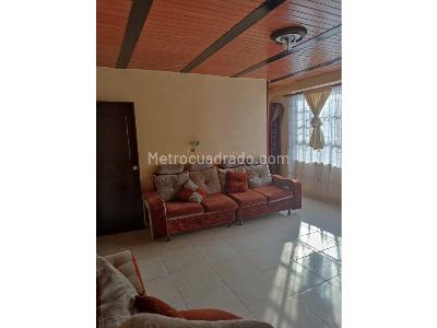 Casa de 3 alcobas en venta en Compartir, Soacha, 121 m² · foto 11 de 20