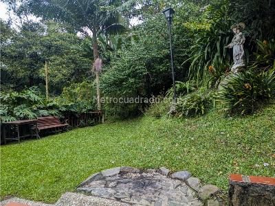 Casa de 5 alcobas en venta en Los Balsos, Medellín, 1150 m² · foto 9 de 20