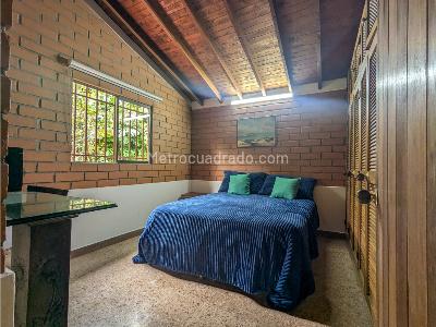 Casa de 5 alcobas en venta en Los Balsos, Medellín, 1150 m² · foto 19 de 20