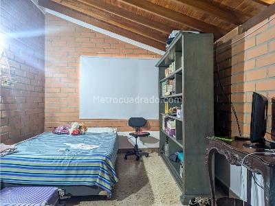 Casa de 5 alcobas en venta en Los Balsos, Medellín, 1150 m² · foto 20 de 20