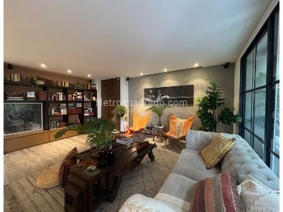 Apartamento de 2 alcobas en venta en El Poblado, Medellín, 92 m² · foto 2 de 17